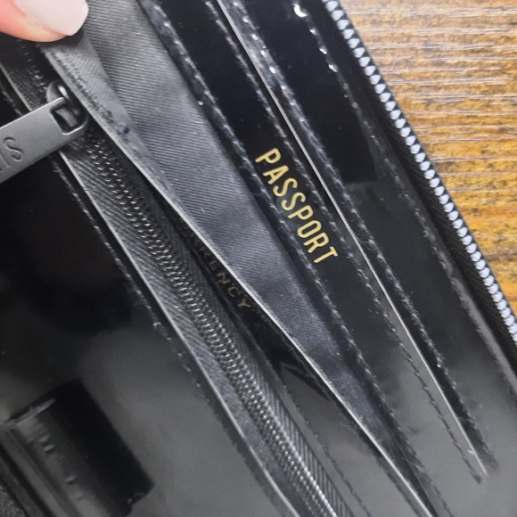 BEIS The Travel Wallet - Picture 12 of 14